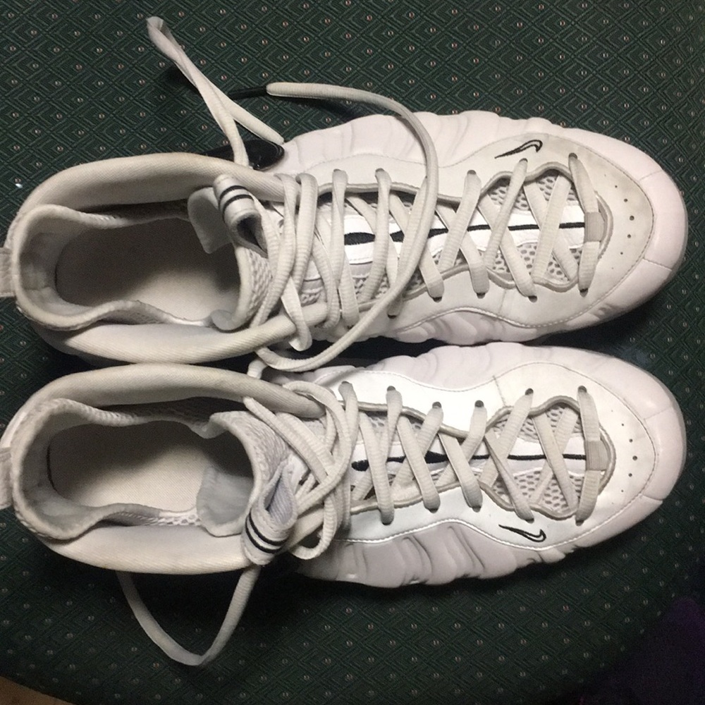 Size 13 foamposite nikes - Picture 3 of 3